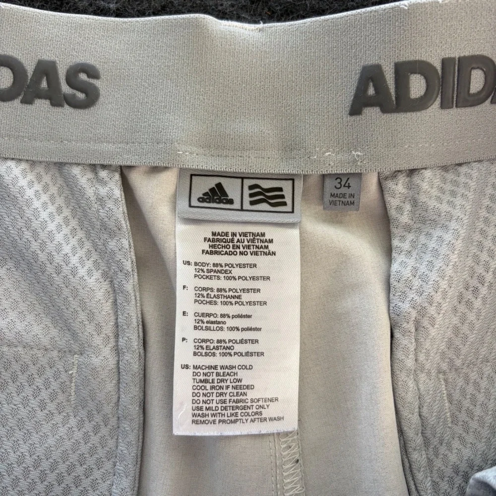 Adidas Golf Shorts Mens 34 Stone Gray Flat Front Performance Stretch Activewear